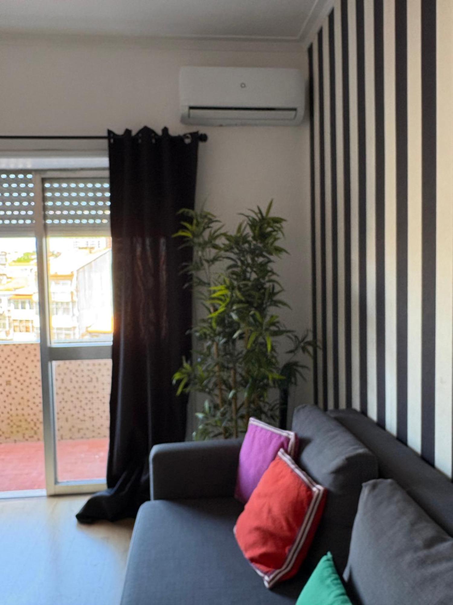 Design Apartment Porto Downtown Bagian luar foto