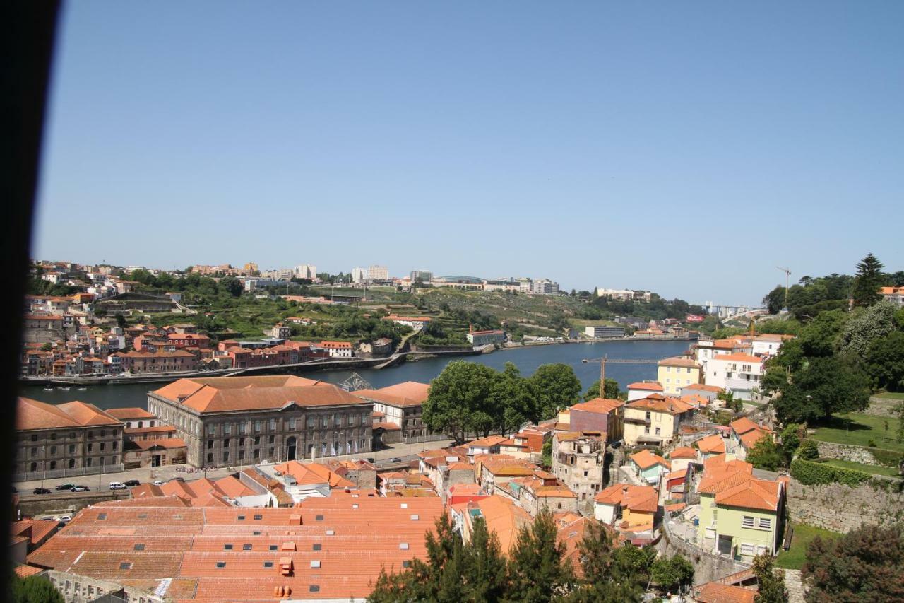 Design Apartment Porto Downtown Bagian luar foto